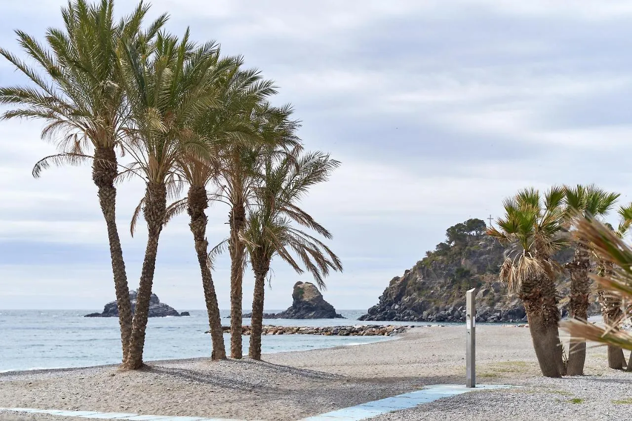 Apartment 250 M From The Beach Almunecar