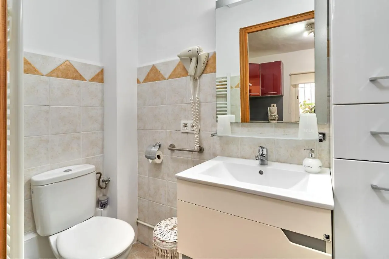 Apartment 250 M From The Beach Almunecar